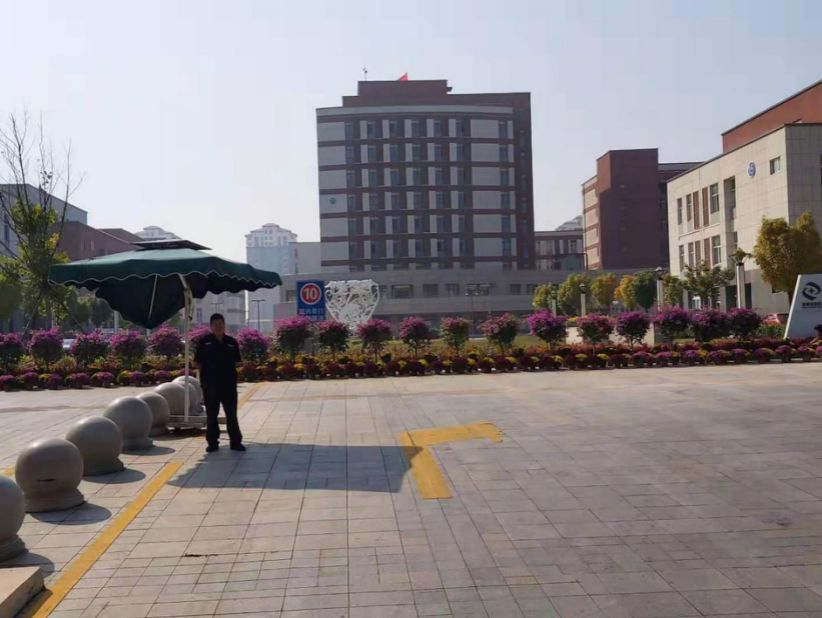 园区环境美 喜迎国庆节(图1) 园区环境美 喜迎国庆节(图1)