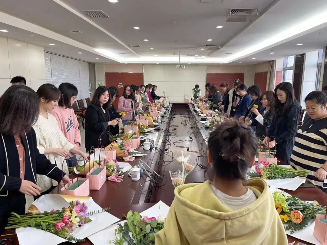 京津科技谷-精品无码国产自产野外拍-国产欧美日本一区二区-777777777少妇流水视频-日本理论片午午伦夜理片2024-亚洲第一免费视频-麻豆久久五月综合-亚洲变态另类专区丝袜自拍-97天堂国产在线观看开展“三八”妇女节创意插花活动(图1)