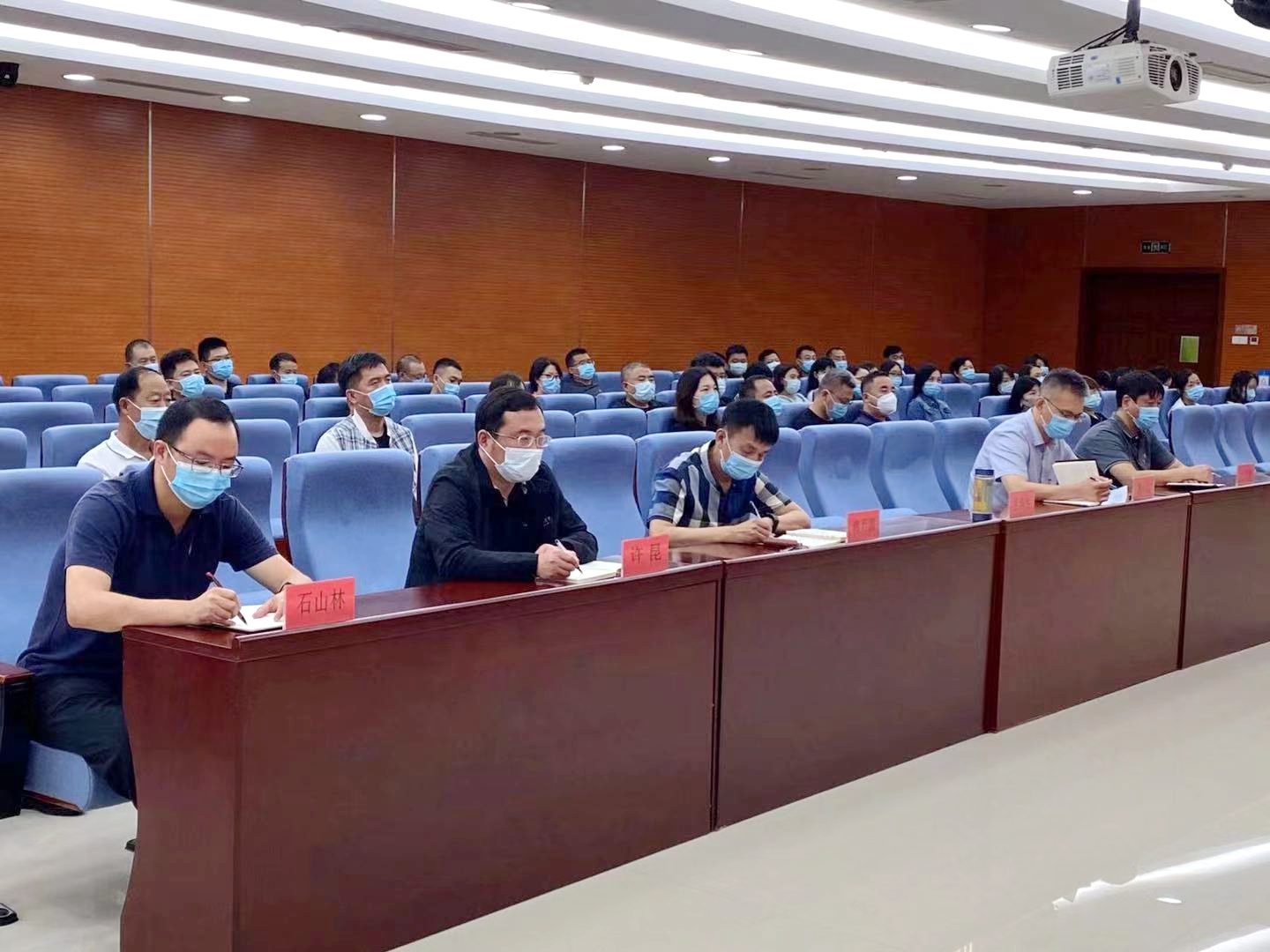 微信图片_20220830184537.jpg 微信图片_20220830184537.jpg