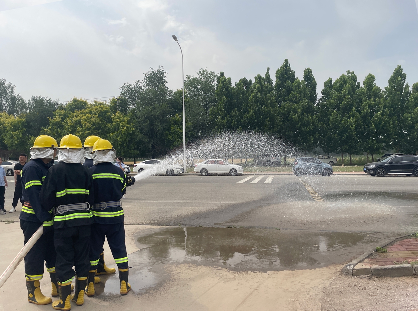 以“演”为战，以“练”筑防——京津科技谷-精品无码国产自产野外拍-国产欧美日本一区二区-777777777少妇流水视频-日本理论片午午伦夜理片2024-亚洲第一免费视频-麻豆久久五月综合-亚洲变态另类专区丝袜自拍-97天堂国产在线观看组织企业开展应急演练观摩会(图5)