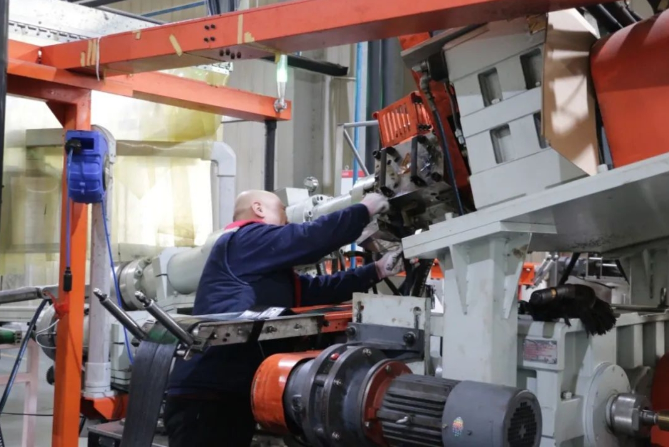 京津科技谷-精品无码国产自产野外拍-国产欧美日本一区二区-777777777少妇流水视频-日本理论片午午伦夜理片2024-亚洲第一免费视频-麻豆久久五月综合-亚洲变态另类专区丝袜自拍-97天堂国产在线观看：企业生产“劲头足”， 奋战龙年“开门红”！(图7)