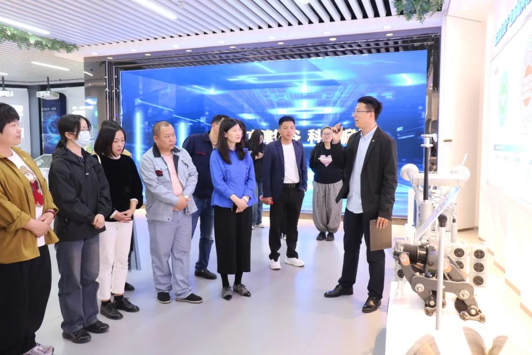 【党建领航促发展】参观学习+廉政谈话，这个党日活动“走实”又“走心”！(图3)