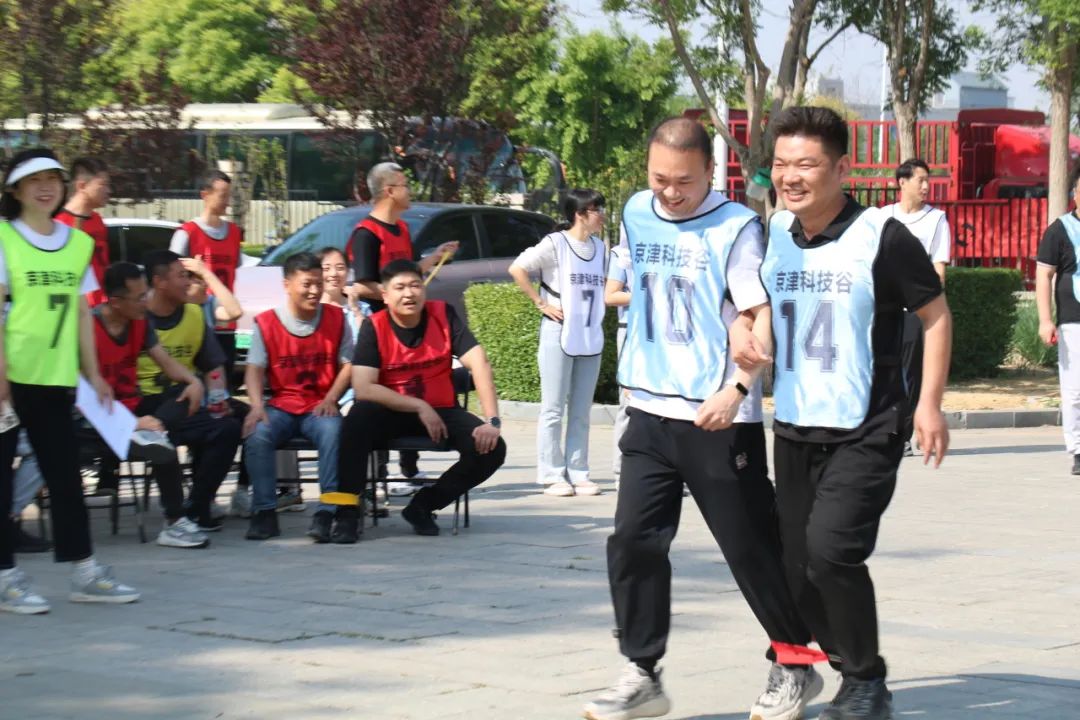 趣享运动，协进新程|这场趣味运动会嗨翻全场！(图6)