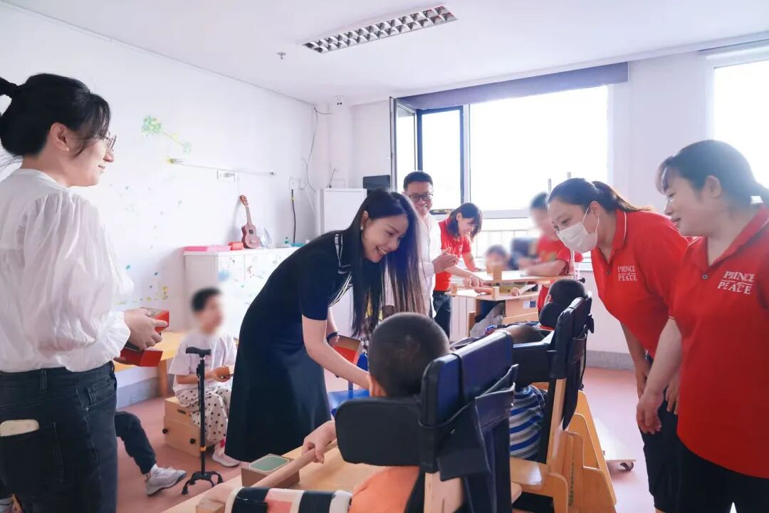 情暖双节 京津科技谷-精品无码国产自产野外拍-国产欧美日本一区二区-777777777少妇流水视频-日本理论片午午伦夜理片2024-亚洲第一免费视频-麻豆久久五月综合-亚洲变态另类专区丝袜自拍-97天堂国产在线观看爱心企业走访慰问福利院儿童(图3)